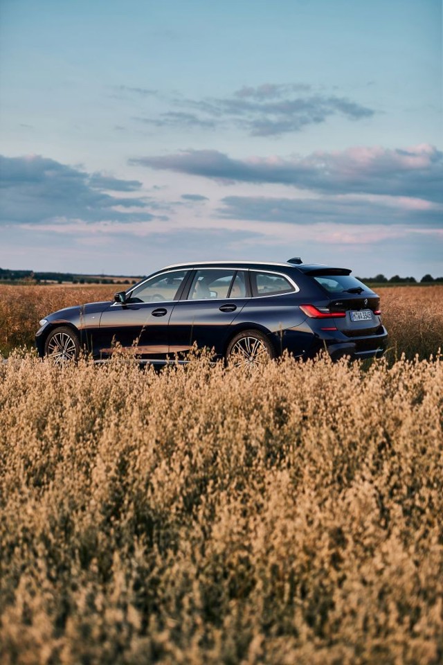 Bmw 3 Series Touring foto 178