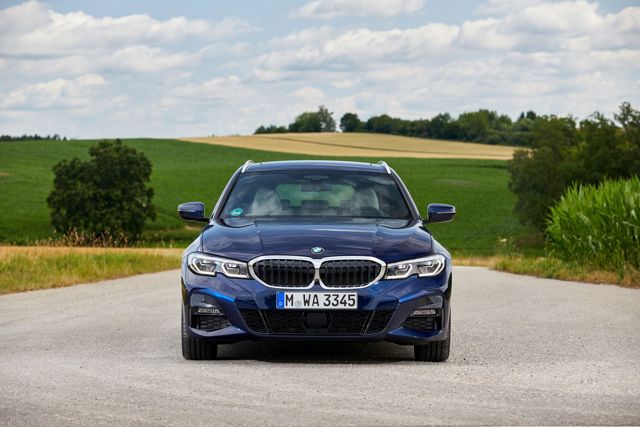 Bmw 3 Series Touring foto 180