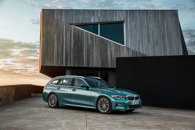 Bmw 3 Series Touring foto 3