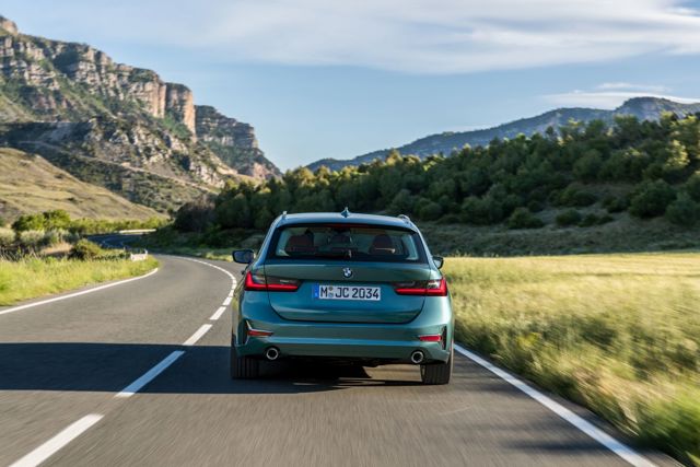 Bmw 3 Series Touring foto 8