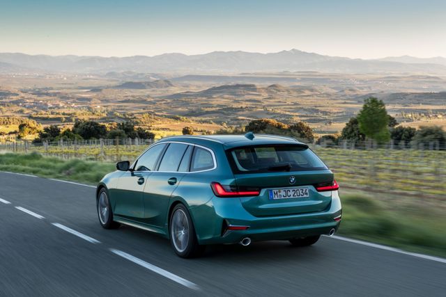 Bmw 3 Series Touring foto 13