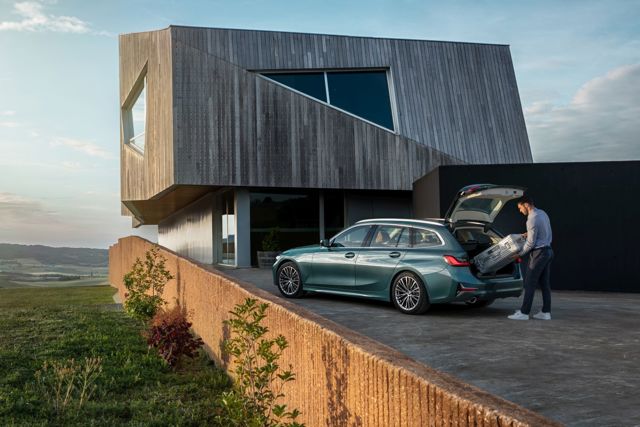 Bmw 3 Series Touring foto 21