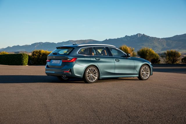 Bmw 3 Series Touring foto 26