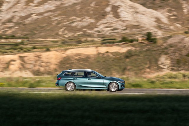 Bmw 3 Series Touring foto 32