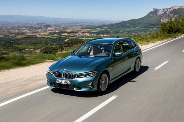 Bmw 3 Series Touring foto 34