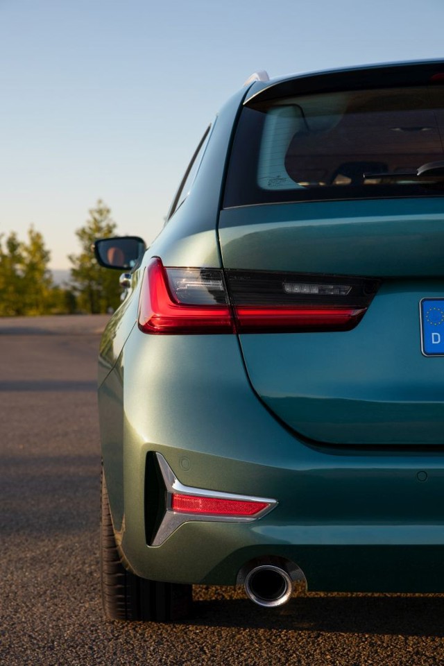 Bmw 3 Series Touring foto 40
