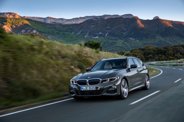 Bmw 3 Series Touring foto 45