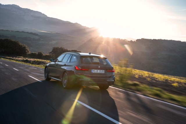 Bmw 3 Series Touring foto 49