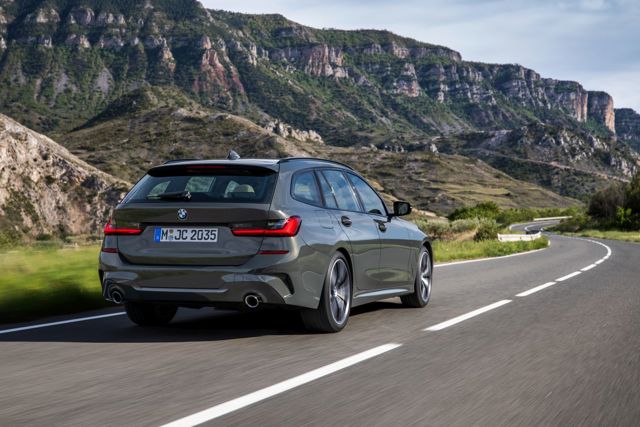 Bmw 3 Series Touring foto 50