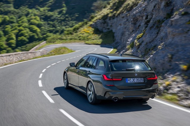 Bmw 3 Series Touring foto 54