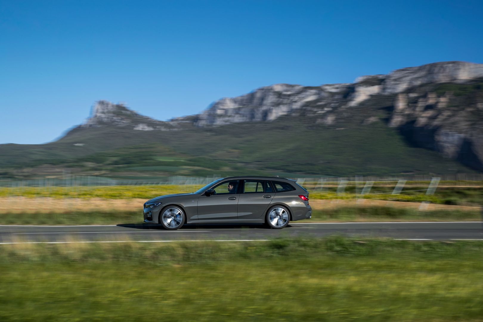 Bmw 3 Series Touring photo 61