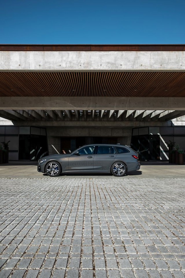 Bmw 3 Series Touring foto 70
