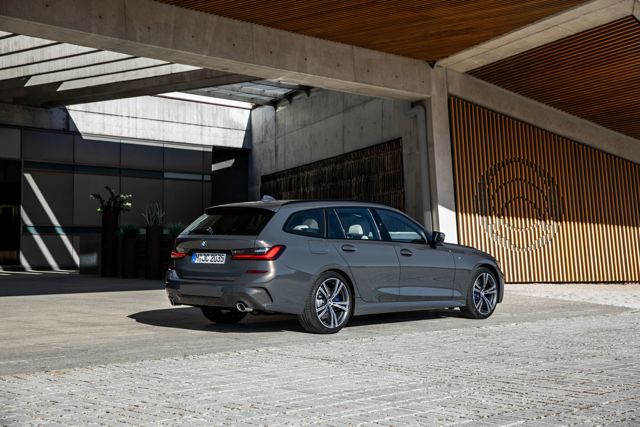Bmw 3 Series Touring foto 71