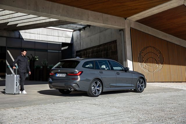 Bmw 3 Series Touring foto 72