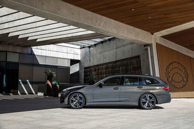 Bmw 3 Series Touring foto 73