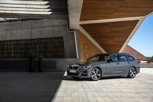 Bmw 3 Series Touring foto 74