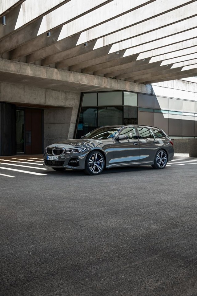Bmw 3 Series Touring foto 76