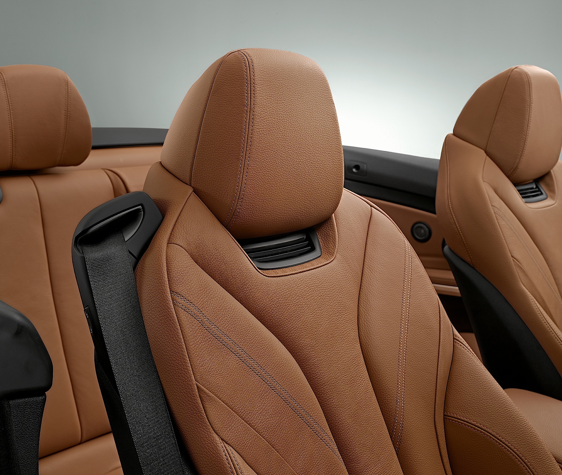 Bmw 4 Series Convertible photo 111