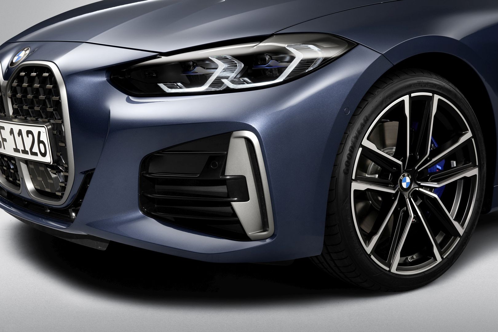 Bmw 4 Series Coupe photo 2