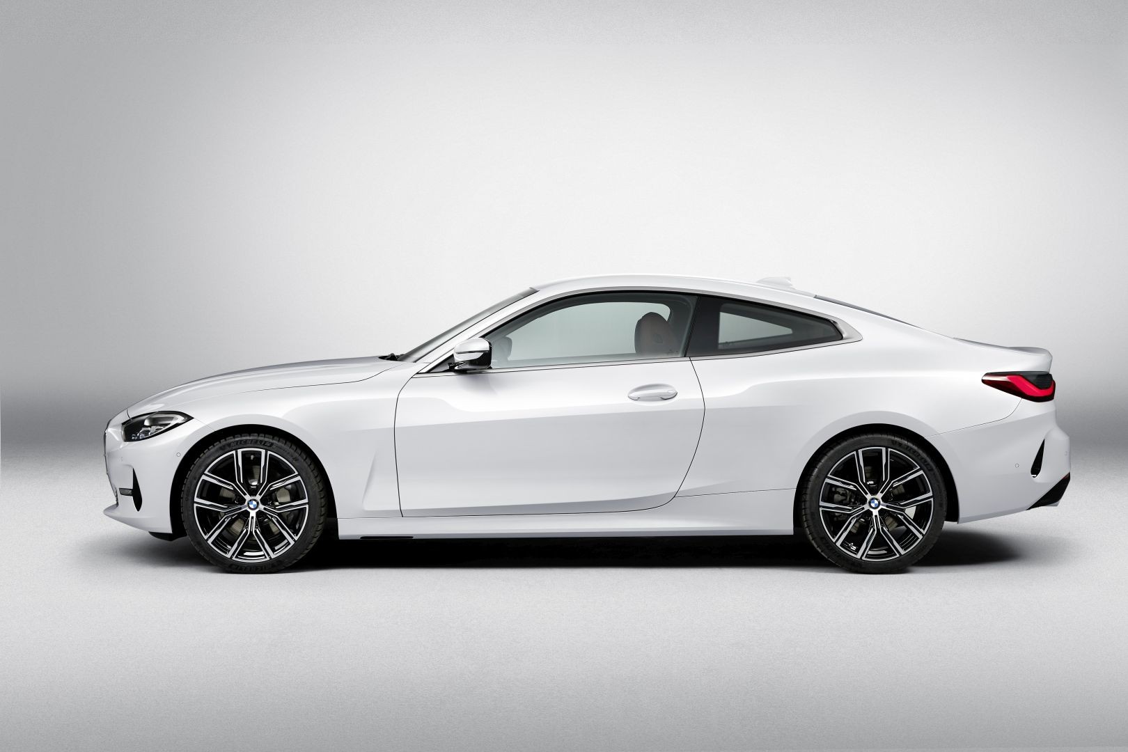 Bmw 4 Series Coupe photo 24