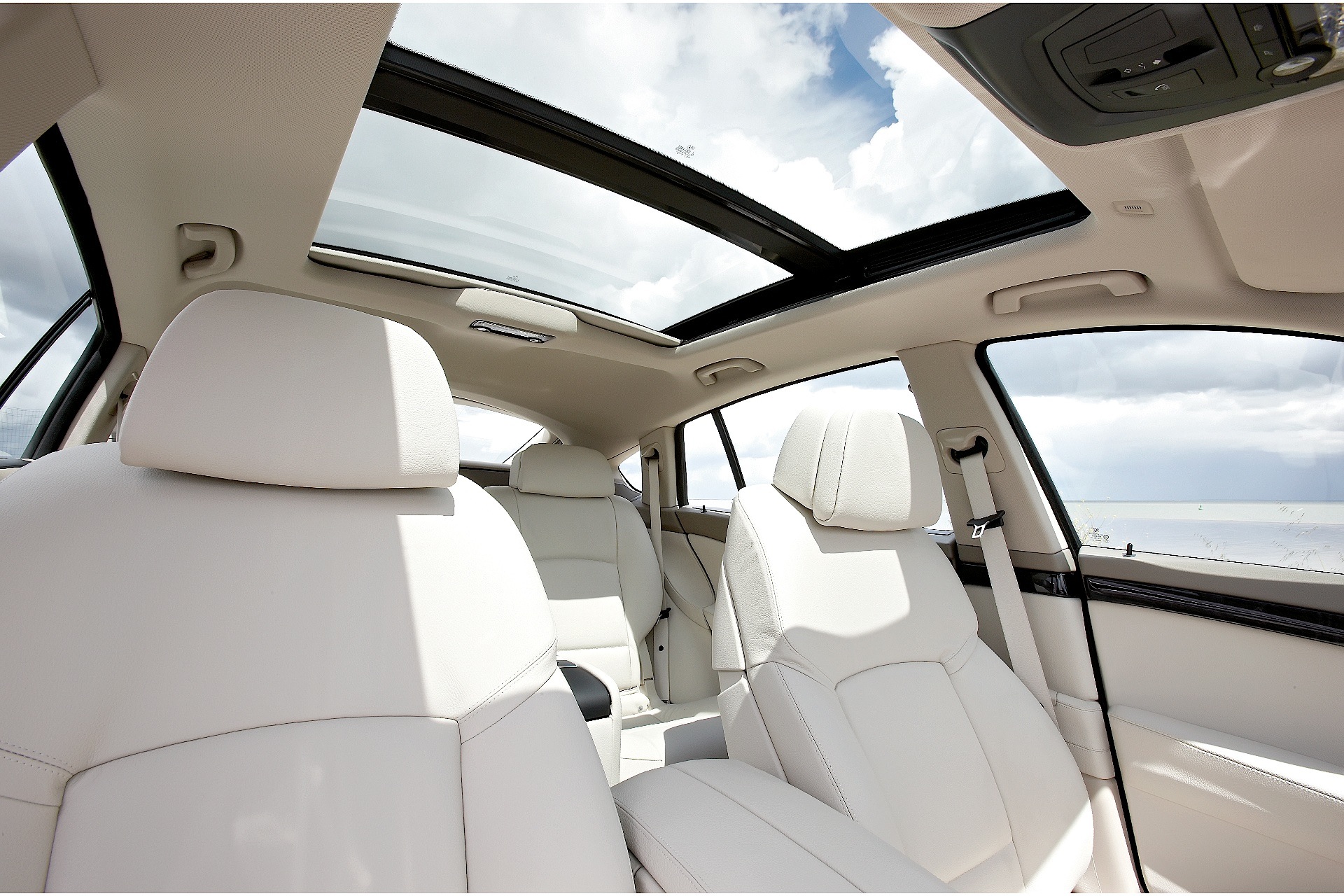 Bmw 5 Series Gran Turismo photo 86