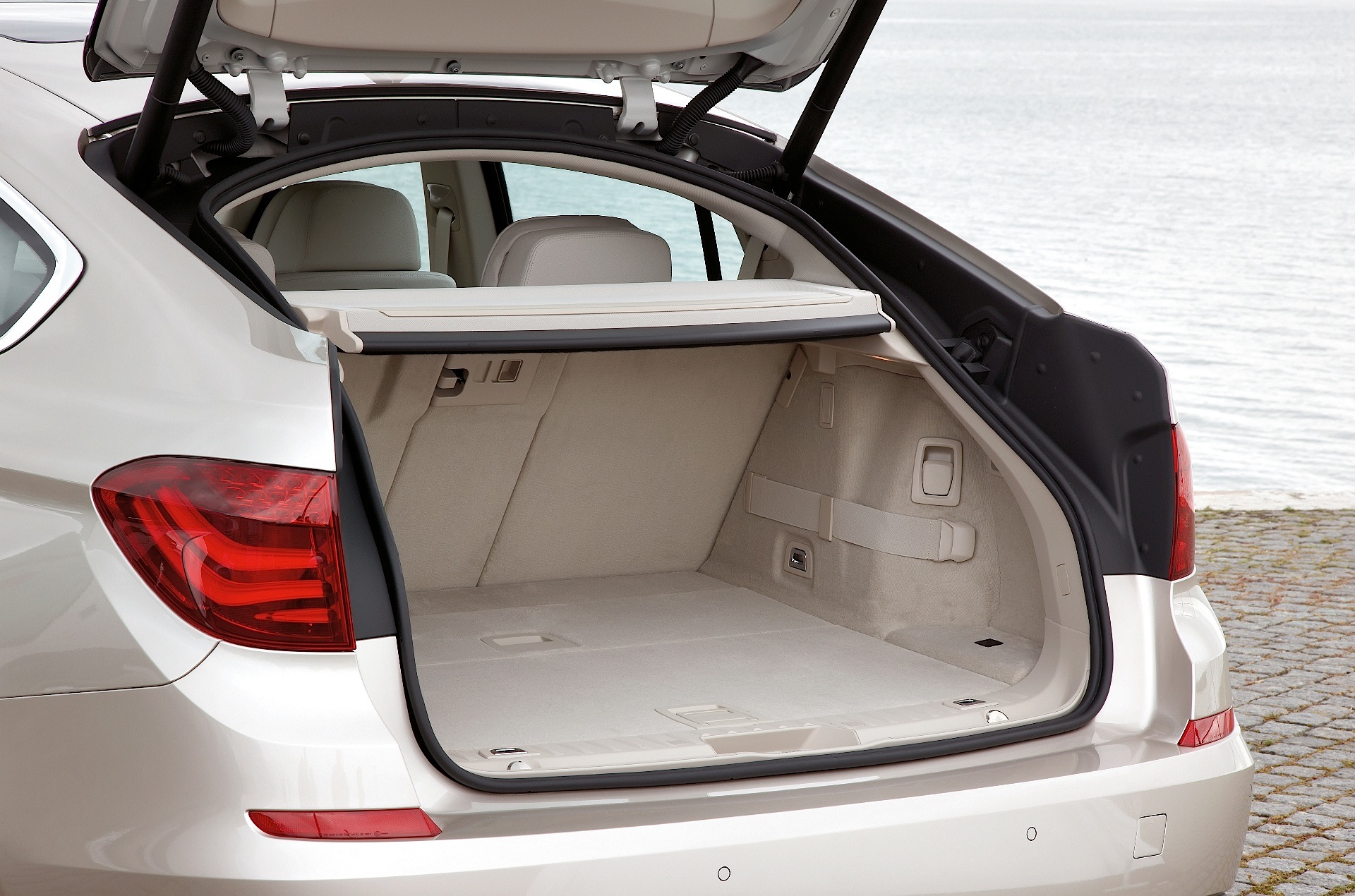 Bmw 5 Series Gran Turismo photo 68