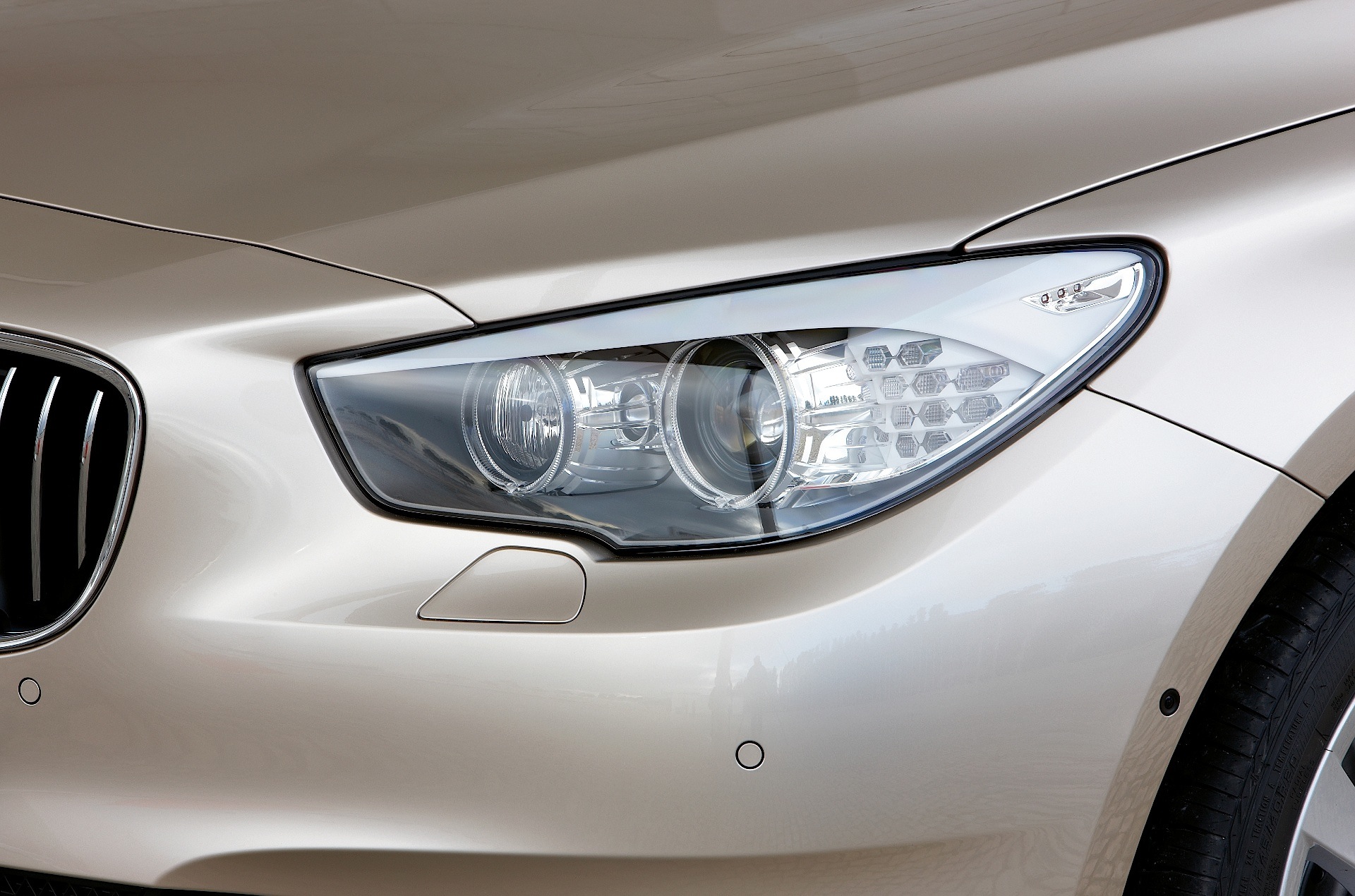 Bmw 5 Series Gran Turismo photo 40