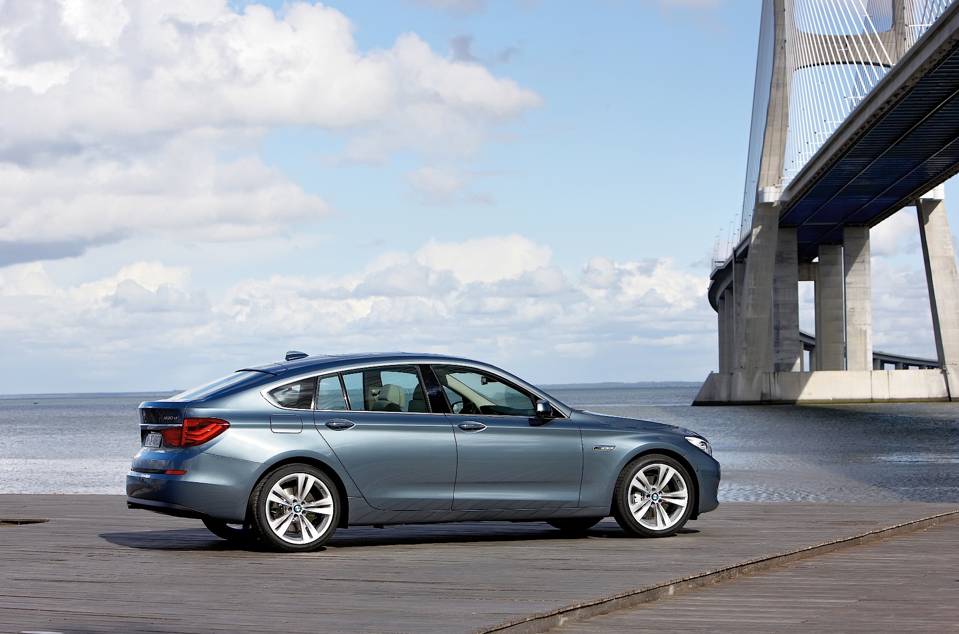 Bmw 5 Series Gran Turismo photo 48