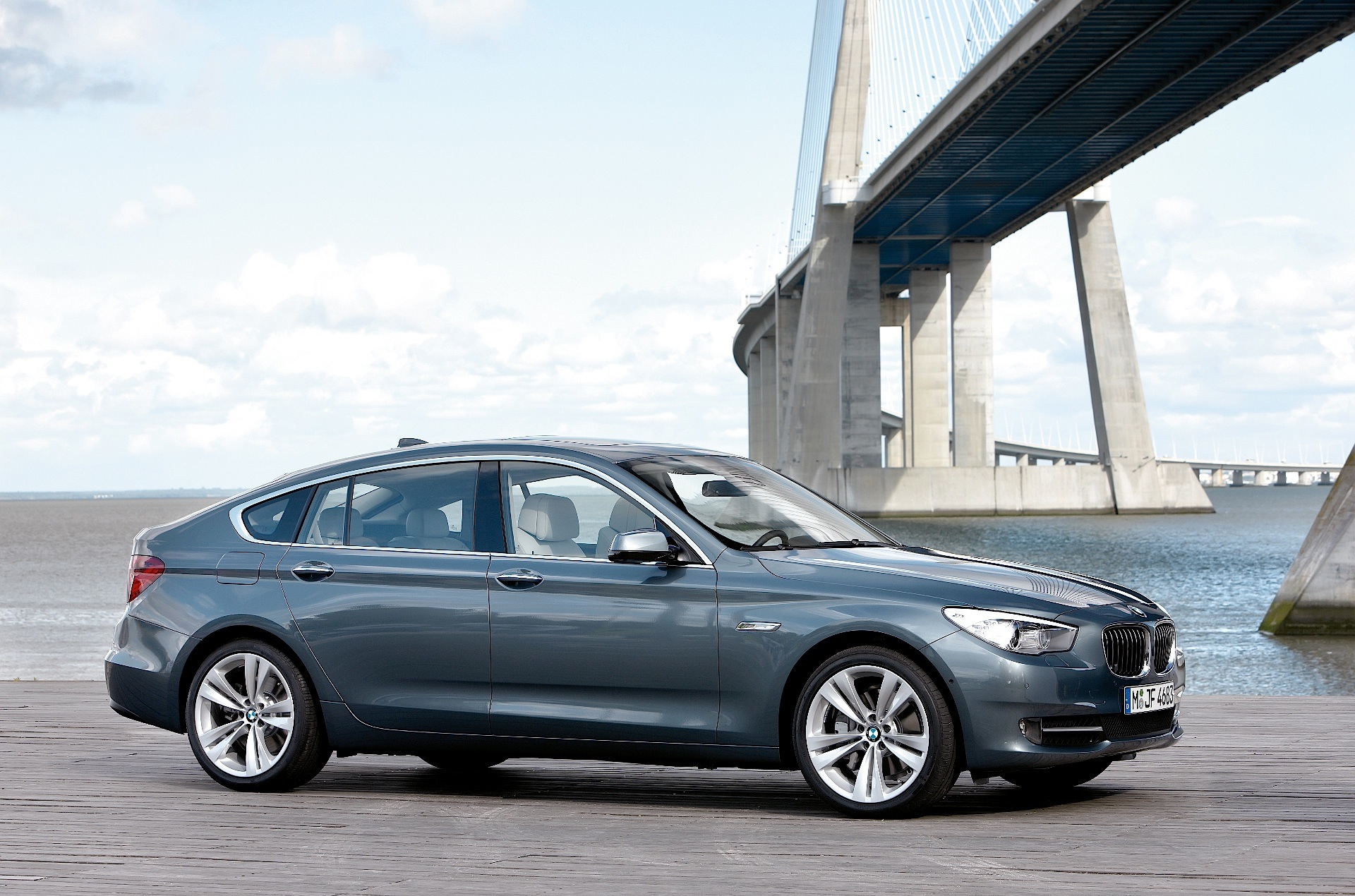 Bmw 5 Series Gran Turismo photo 50