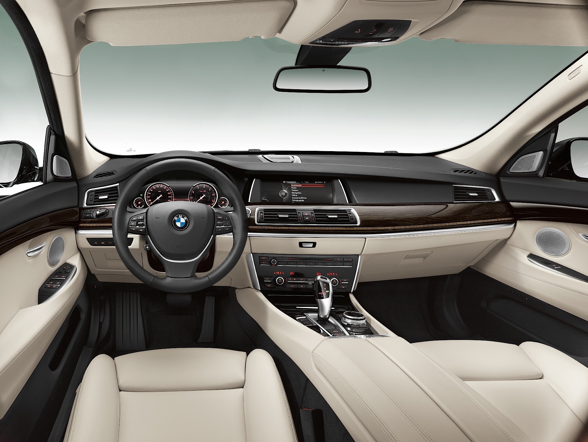 Bmw 5 Series Gran Turismo photo 39