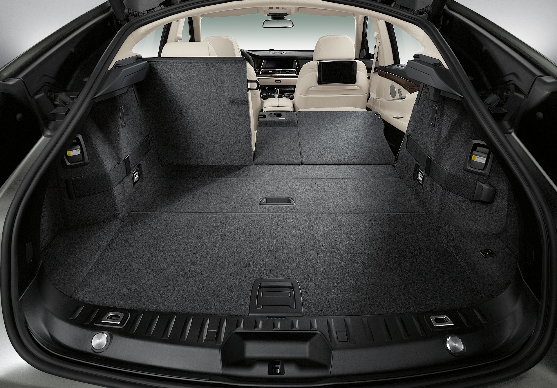 Bmw 5 Series Gran Turismo photo 47