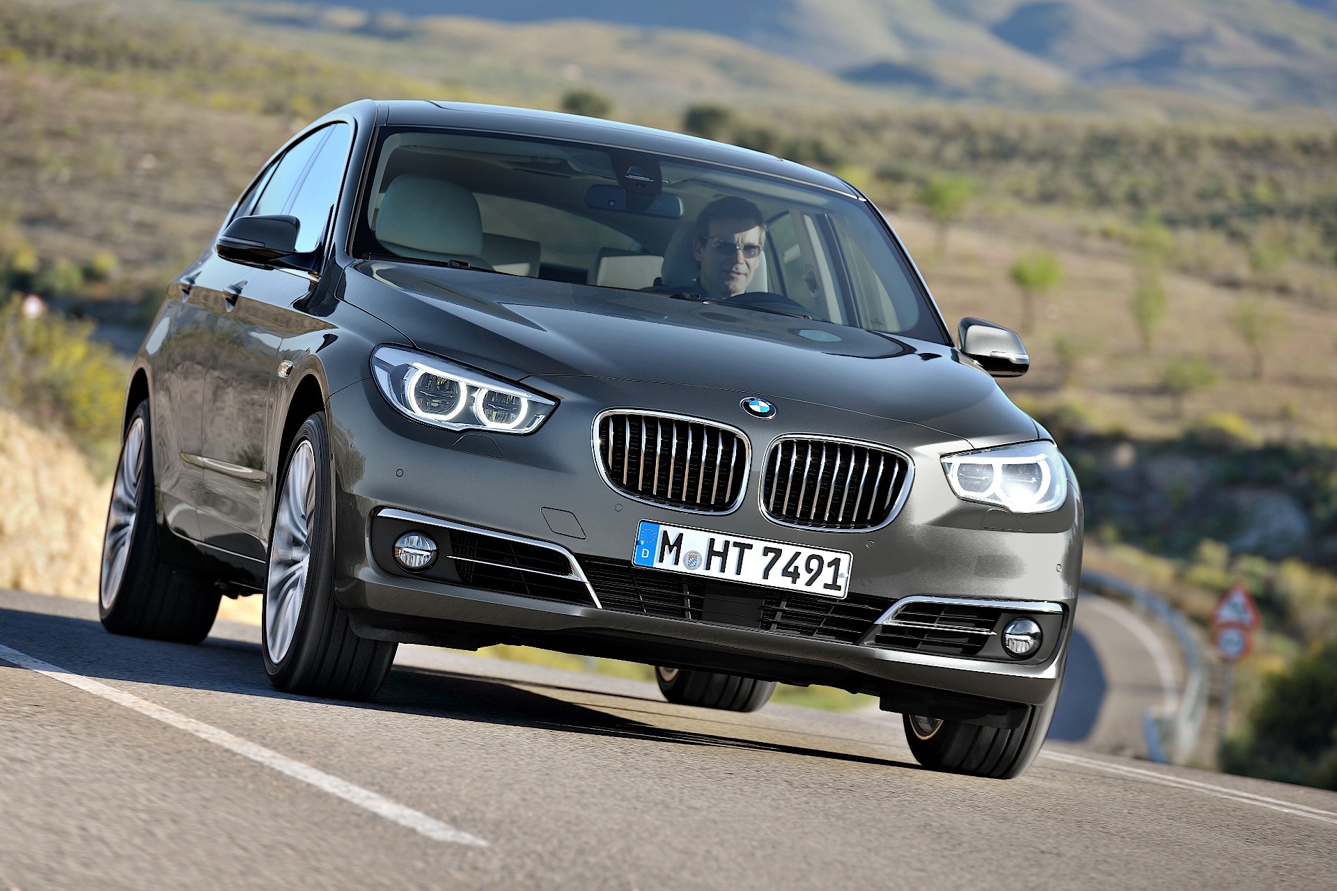 Bmw 5 Series Gran Turismo photo 14