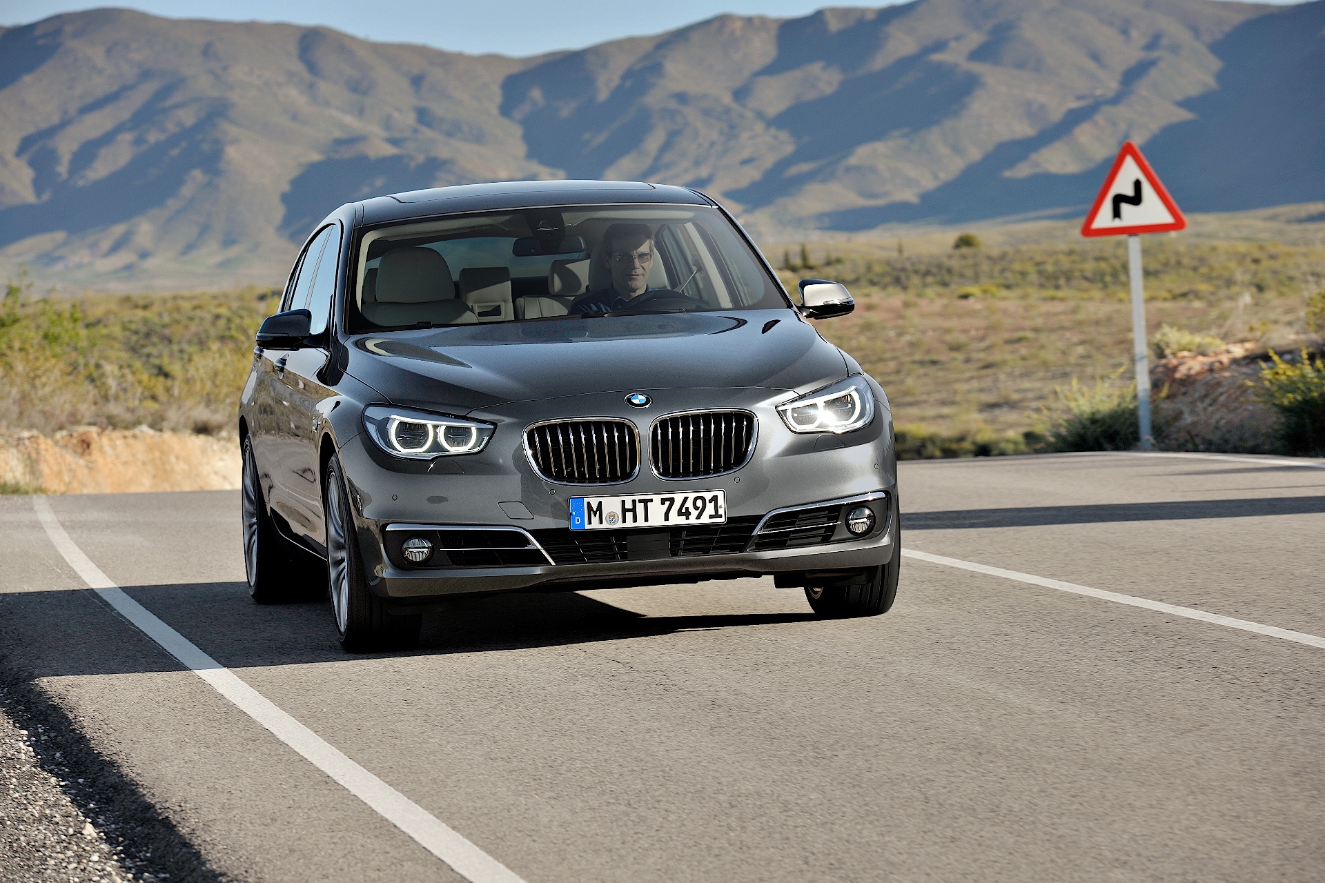 Bmw 5 Series Gran Turismo photo 15