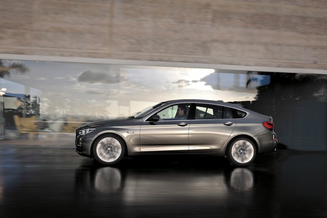 Bmw 5 Series Gran Turismo foto 32