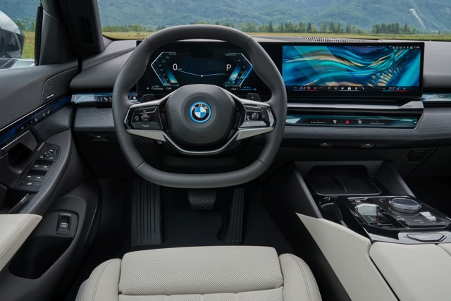 Bmw 5 Series Sedan foto 47