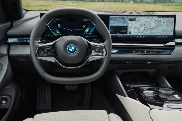 Bmw 5 Series Sedan foto 48