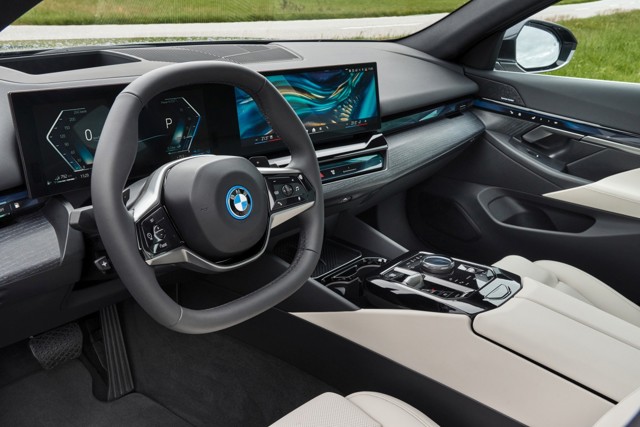 Bmw 5 Series Sedan foto 49