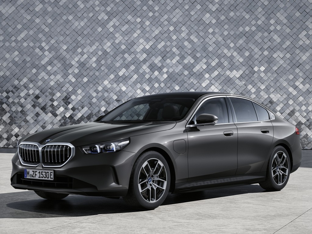 Bmw 5 Series Sedan photo 3