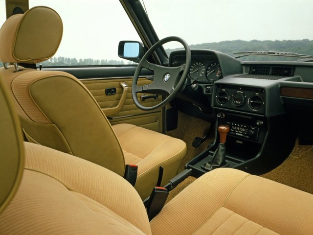Bmw 5 Series Sedan photo 76