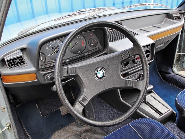 Bmw 5 Series Sedan photo 77