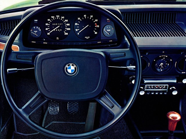 Bmw 5 Series Sedan photo 80