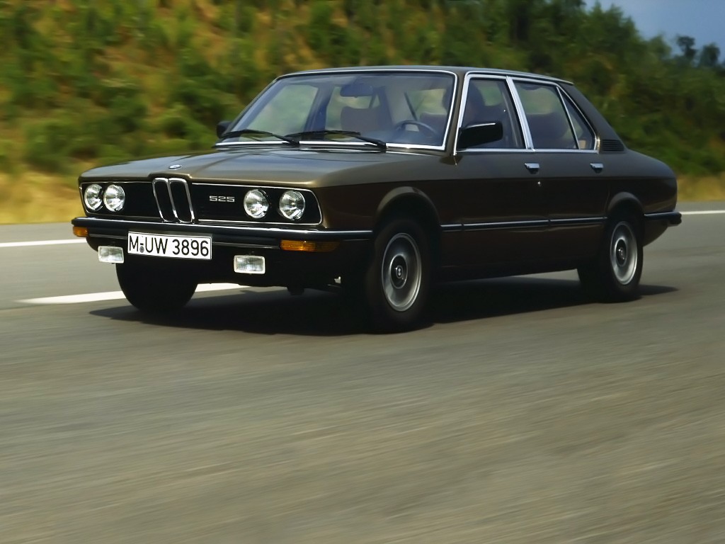 Bmw 5 Series Sedan photo 14