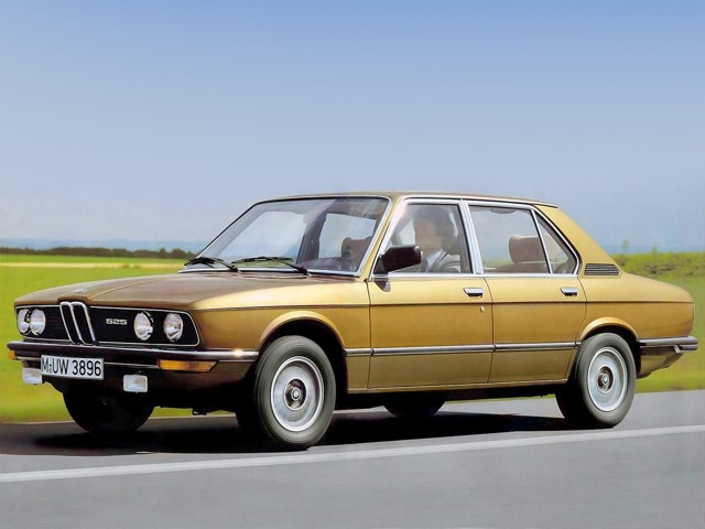 Bmw 5 Series Sedan photo 15