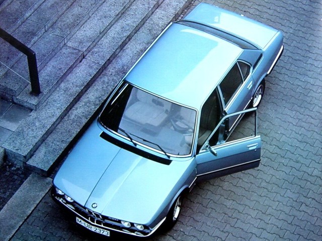Bmw 5 Series Sedan photo 18