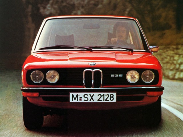 Bmw 5 Series Sedan photo 32