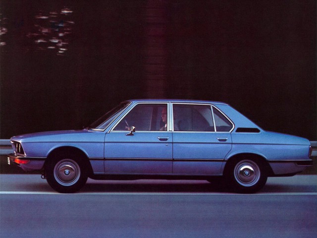 Bmw 5 Series Sedan photo 60