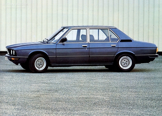Bmw 5 Series Sedan photo 5