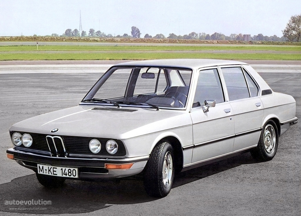 Bmw 5 Series Sedan photo 8