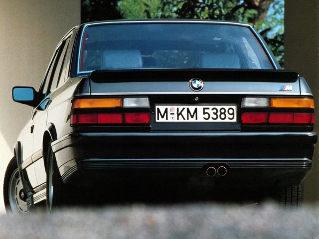 Bmw 5 Series Sedan photo 4