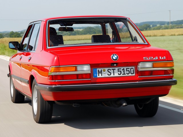 Bmw 5 Series Sedan photo 18